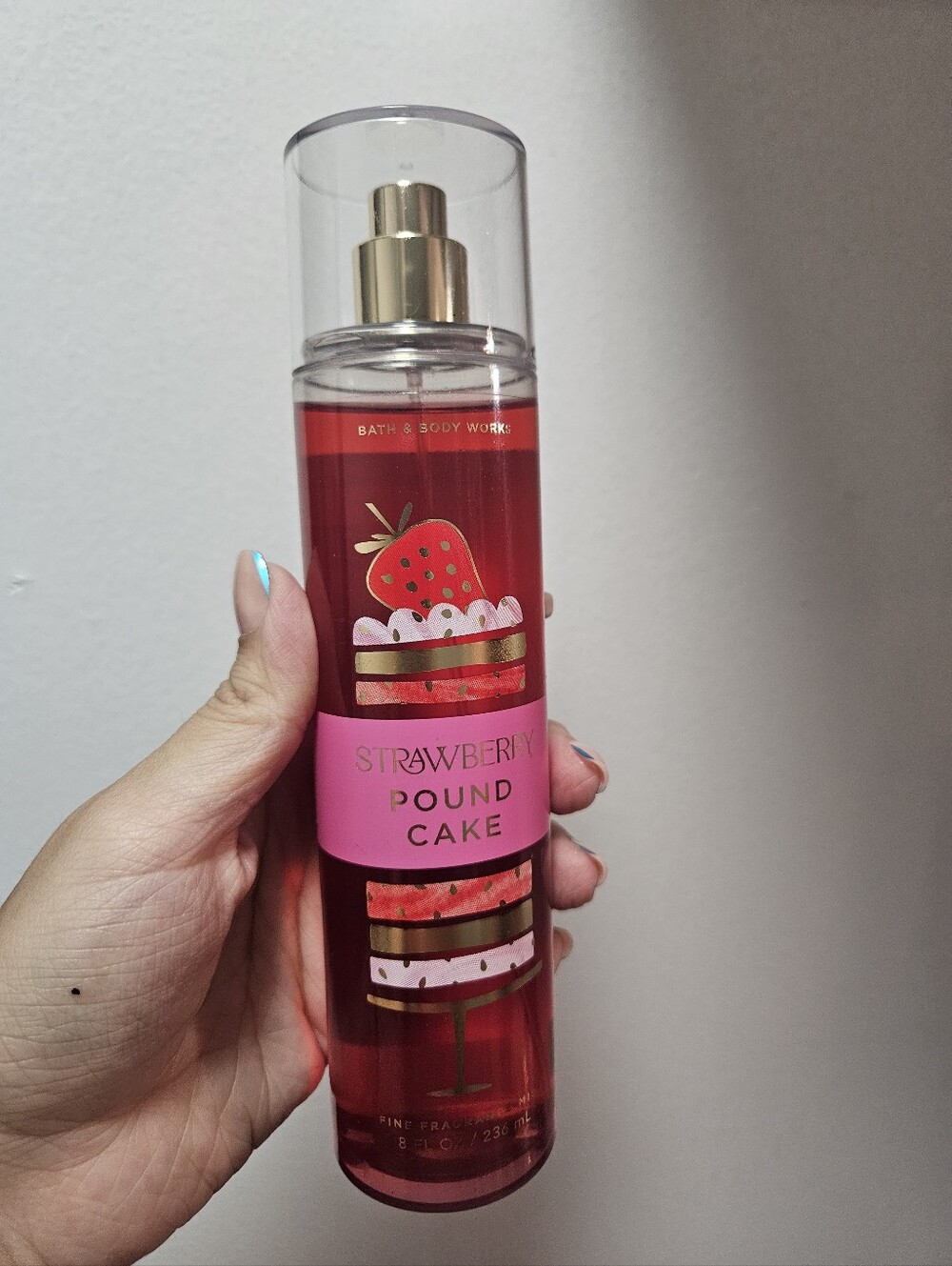 Bath & Body Works Strawberry Pound Cake Body Mist - Red & Pink